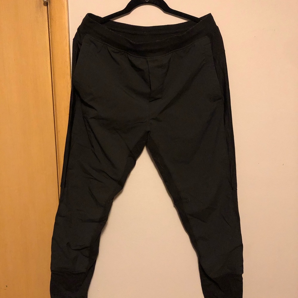 Lululemon joggers